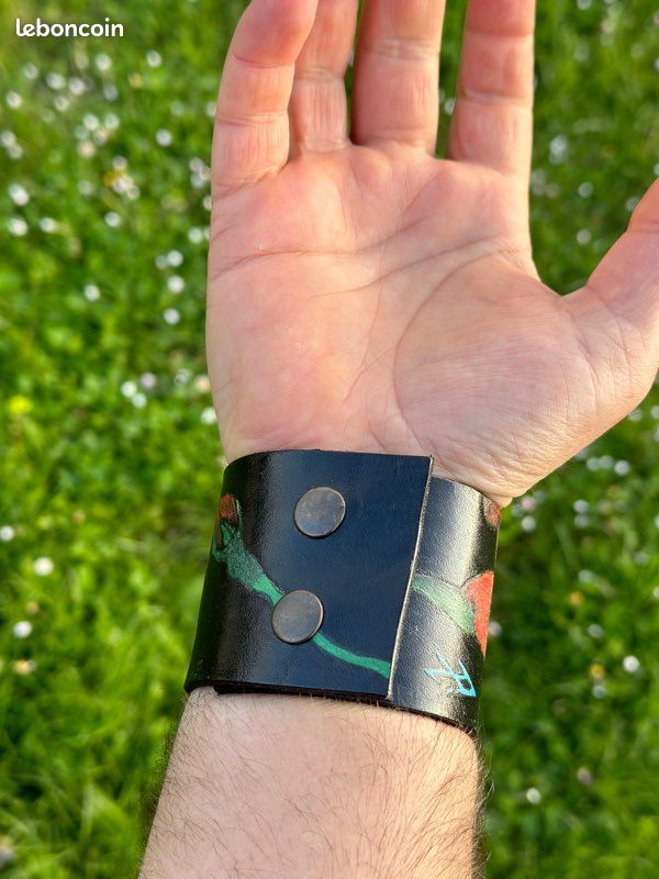 Bracelet en cuir phosphorescent (image 8)