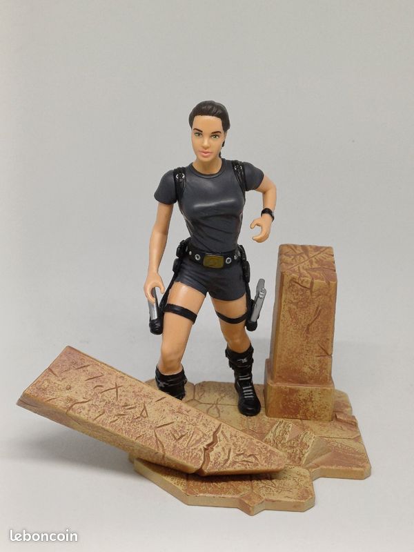 Figurine Lara Croft Tomb Raider Playmates 6 - 2001 Angelina Jolie - Sous Blister