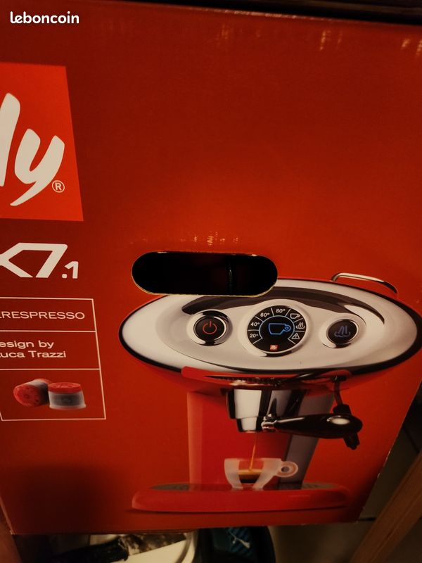 Cafetière illy rouge (image 1)