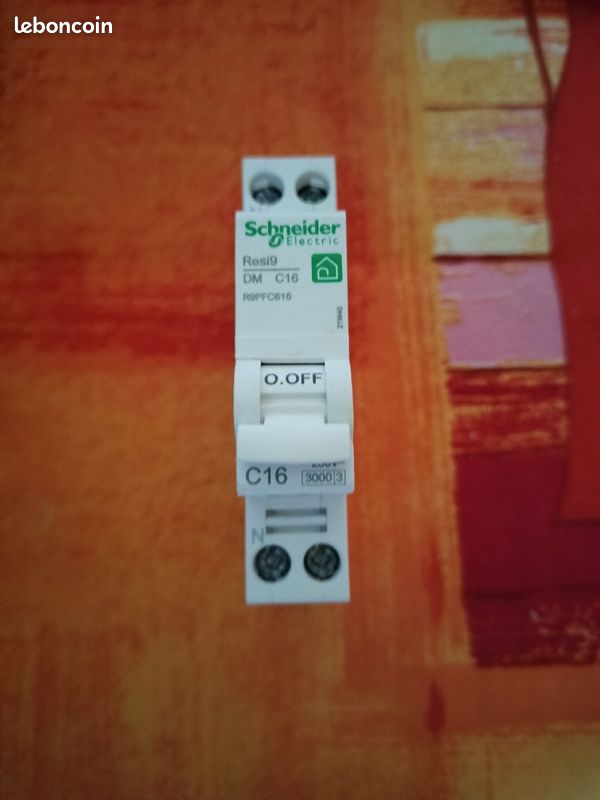 Disjoncteur électrique (image 3)