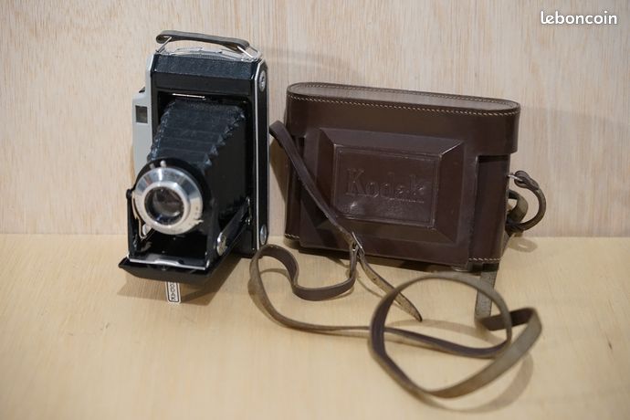 Vintage ancien appareil photo Kodak modèle B31 - Collection