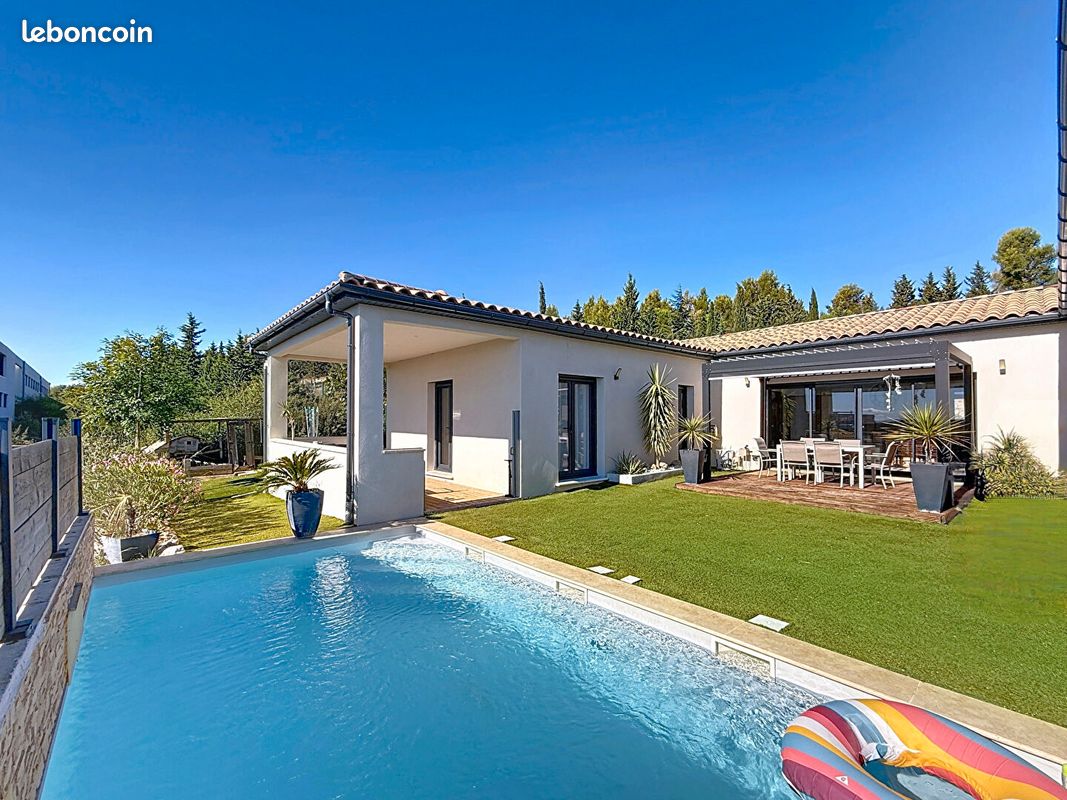 Maison 7 pièces 205 m² · à Villeneuve-lès-Avignon · 205 m² · 580 000 €
