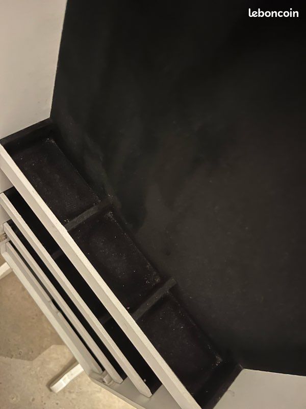 Miroir porte bijoux (image 9)