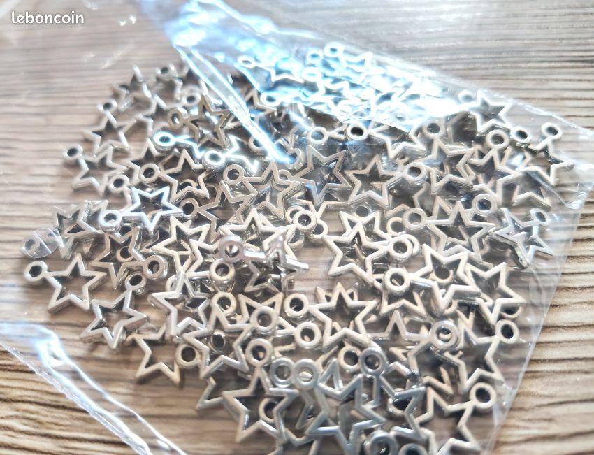 Gros pendentifs en alliage de plumes de style tibétain en gros pour