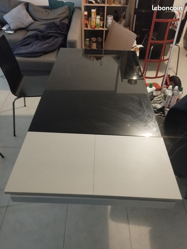 Table a manger (image 1)