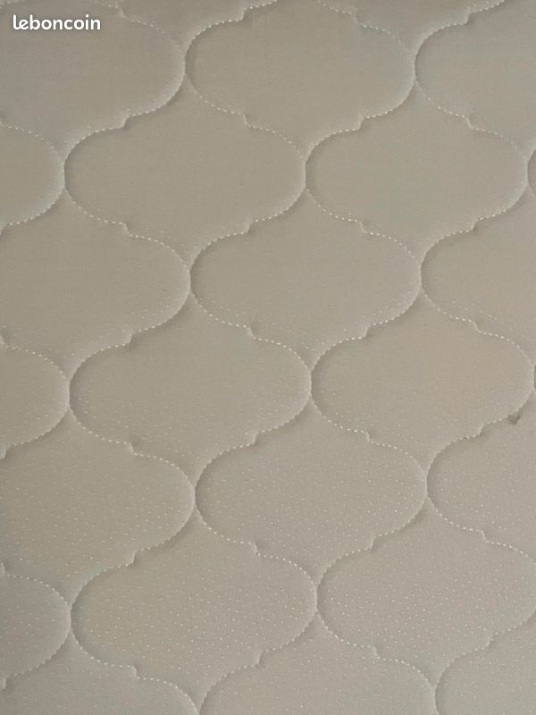 Matelas mémoire de forme 200*180 (image 1)