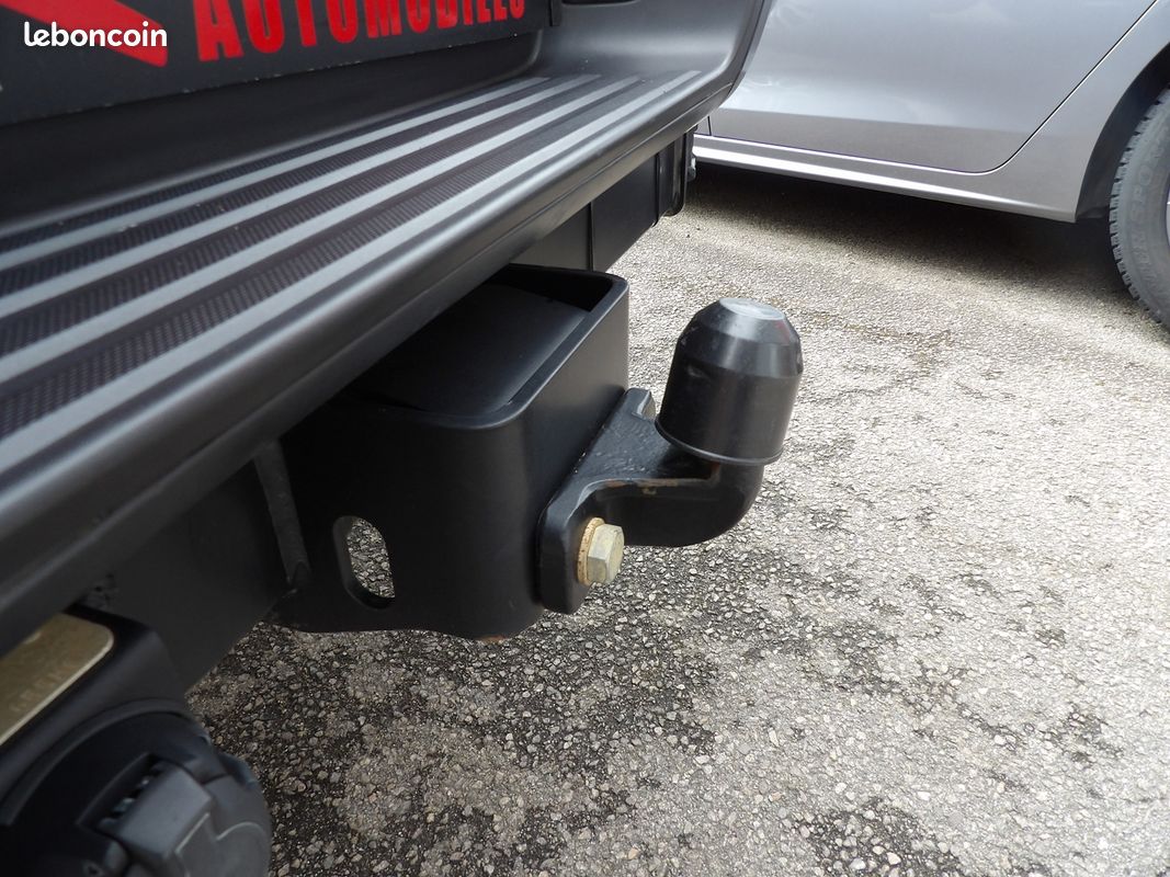 Ford RANGER 2.0 TDCI 213CH SUPER CAB LIMITED BVA10 (image 12)