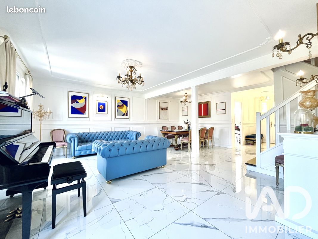 Maison 8 pièces 177 m² · à Saint-Germain-en-Laye · 177 m² · 980 000 €