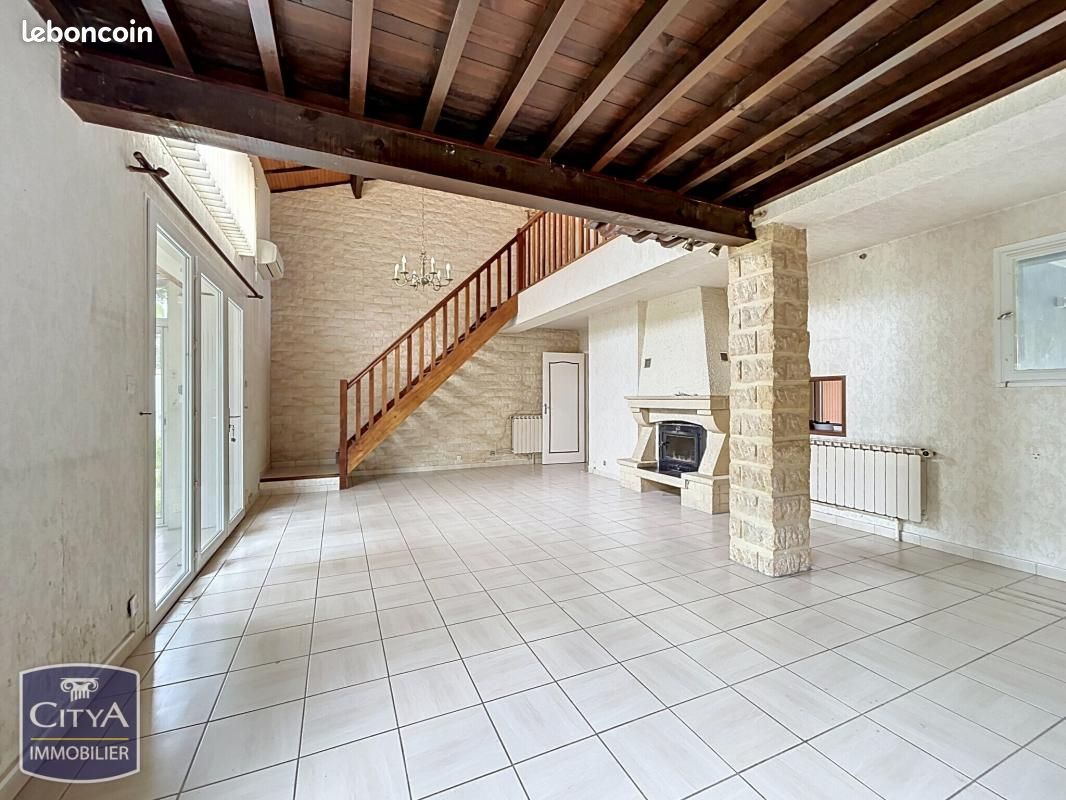 Maison 5 pièces 127 m² · à Nîmes · 127 m² · 263 000 €