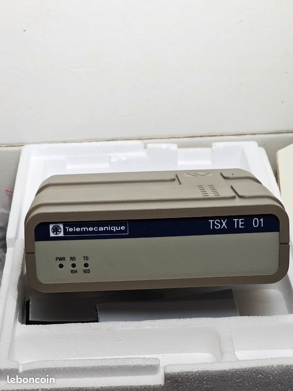 Télémécanique TSXTE 01 - Boîtier De Conversion RS232C-BC - Occasion, Nécessite Reprogrammation