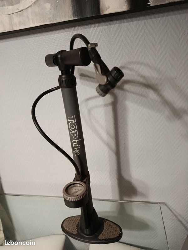 Pompe à air pour pneus de vélo (image 3)