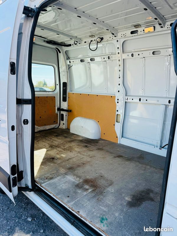 RENAULT MASTER Fg L2H2 2.3 Blue dCi 135ch Confort Euro6 13330EHT tva recup (image 5)