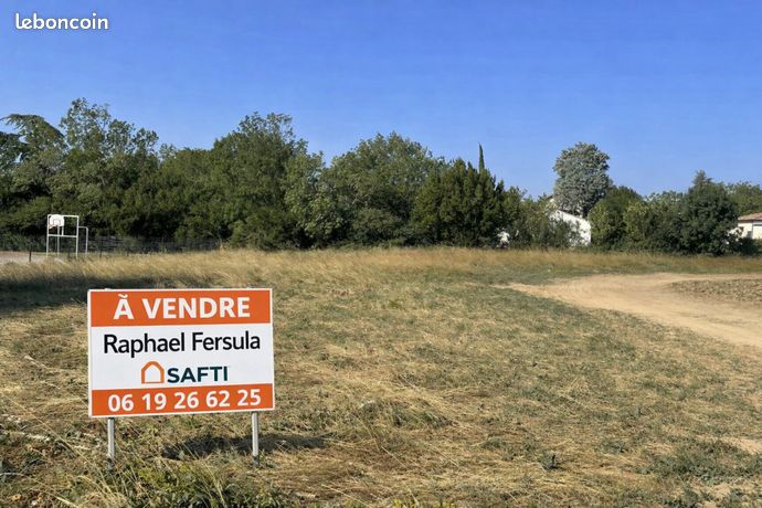 Terrain 715 m² DOURGNE