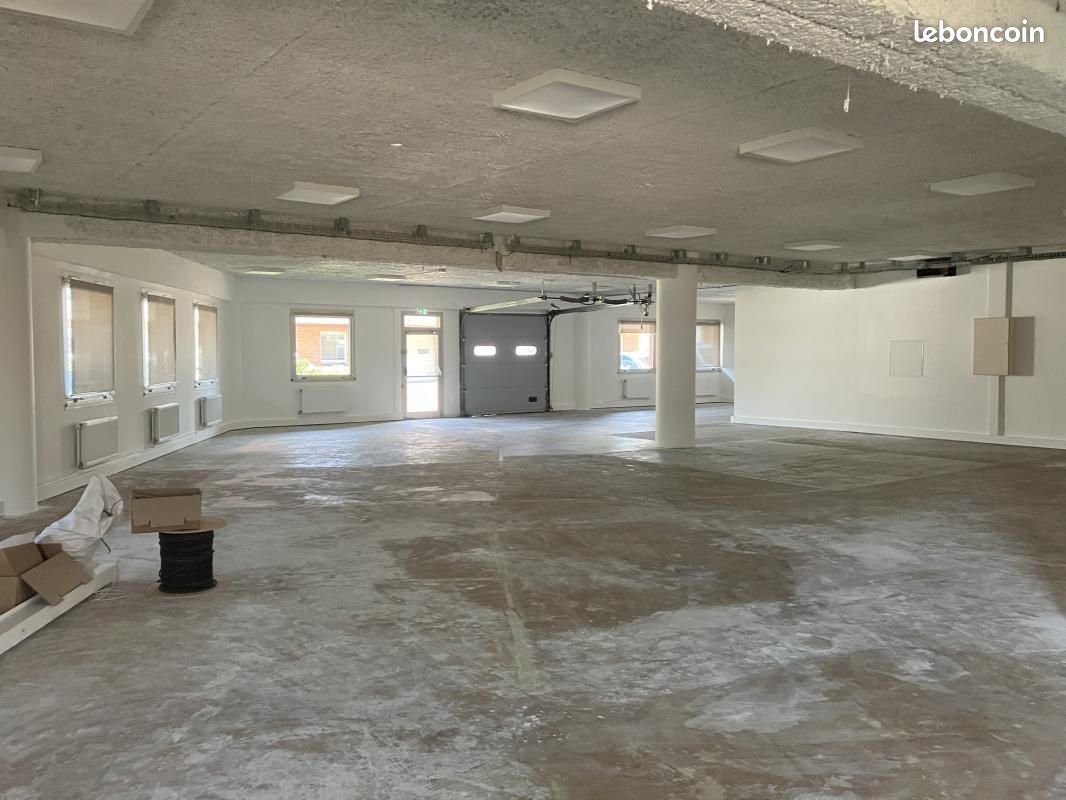 Local bureaux 789 m² (image 15)