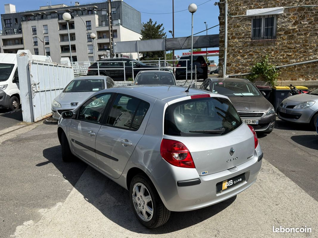 Très Belle Renault Clio 3 1.5 DCI Privilège 70 5P (image 2)
