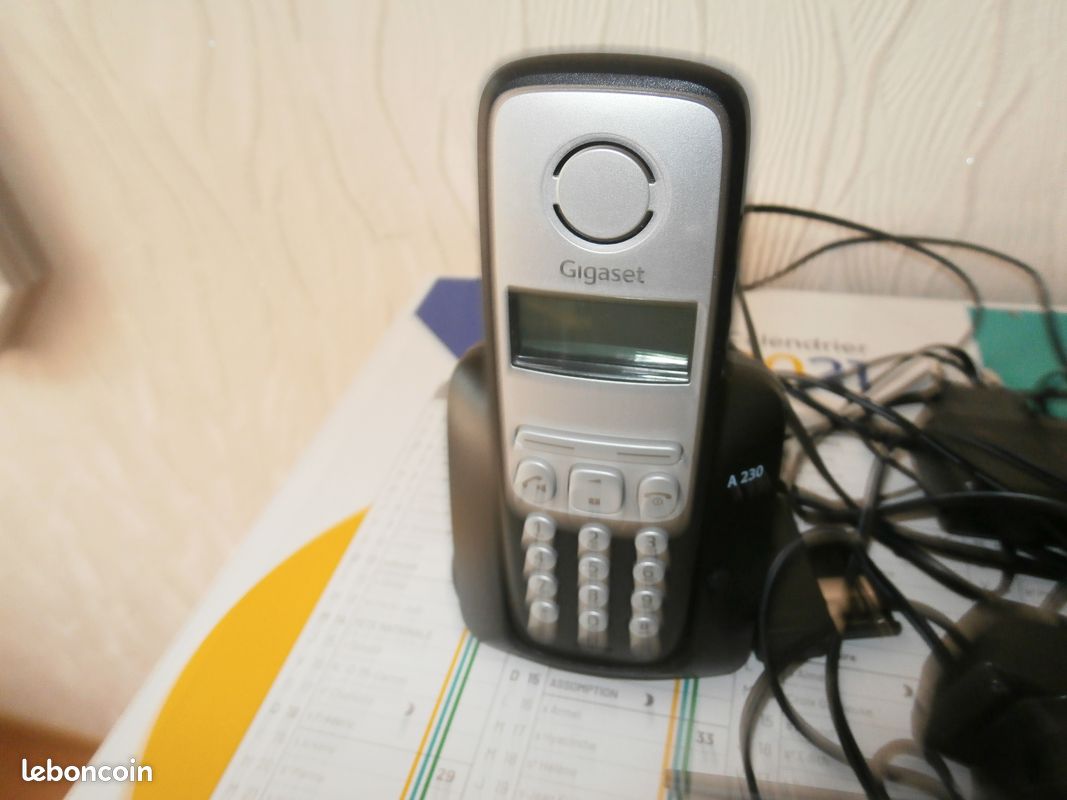 Téléphone fixe (image 2)