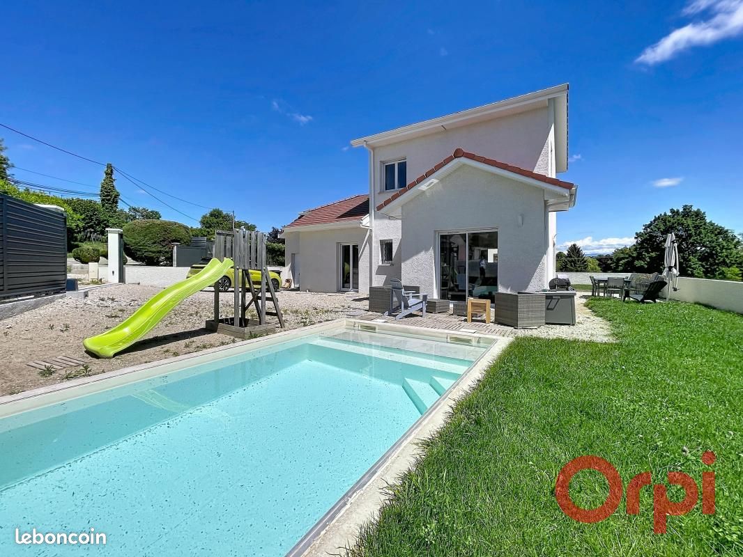 Maison 4 pièces 100 m² · à Saint-Jean-de-Soudain · 100 m² · 300 000 €