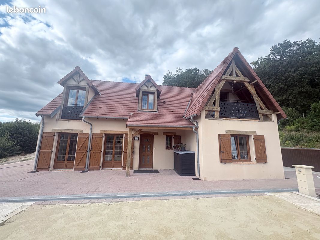 Maison 6 pièces 138 m² · à Bonneuil-en-Valois · 138 m² · 365 000 €