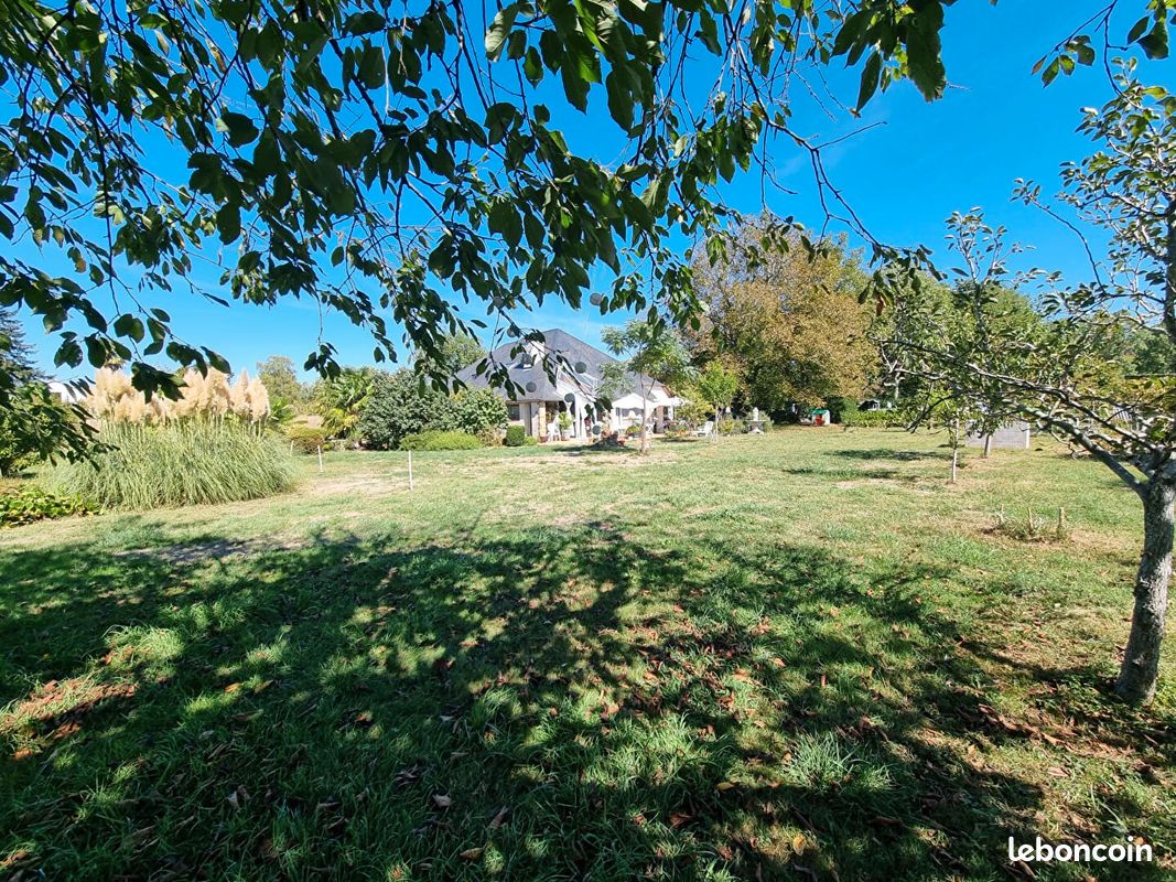 Maison 8 pièces 180 m² · à Pontacq · 180 m² · 329 000 €