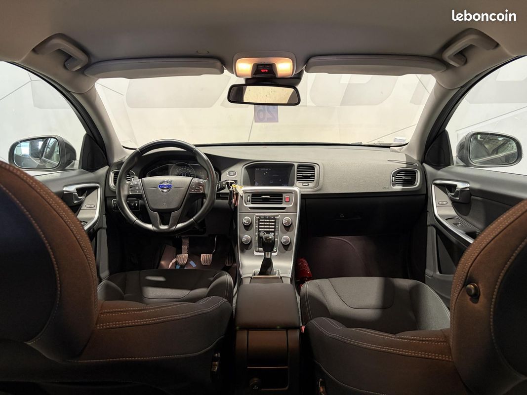 VOLVO V60 D2 115 ch Stop&Start Kinetic Business (image 6)
