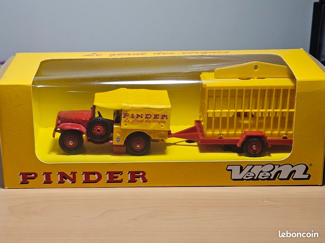 Dodge 4x4 + Cage Pinder – VEM – 1/43 – Avec boîte (image 1)