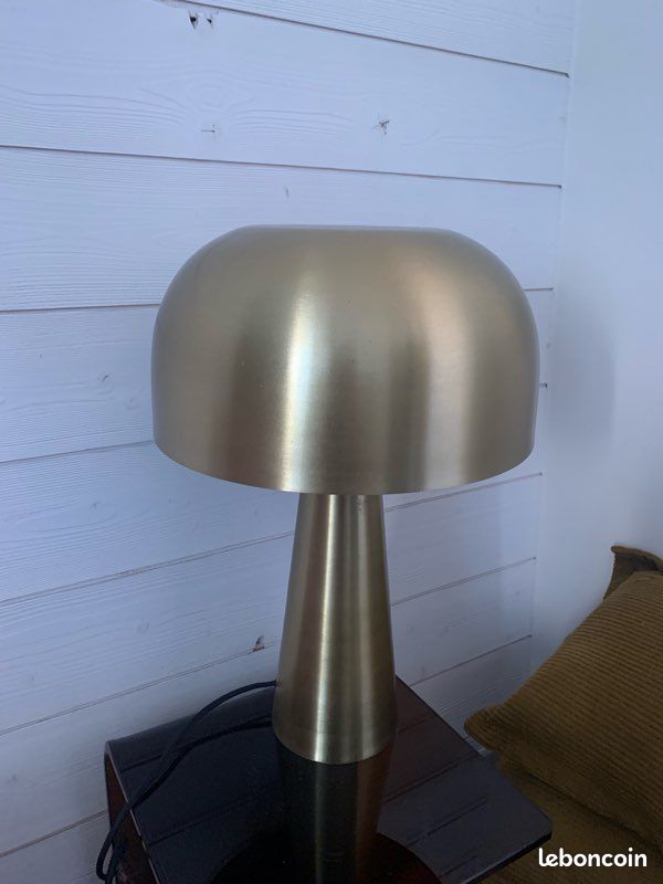 Lampe à poser (image 2)