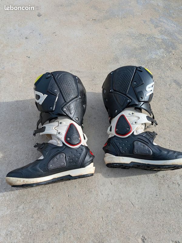 À vendre bottes SIDI taille 43 (image 2)