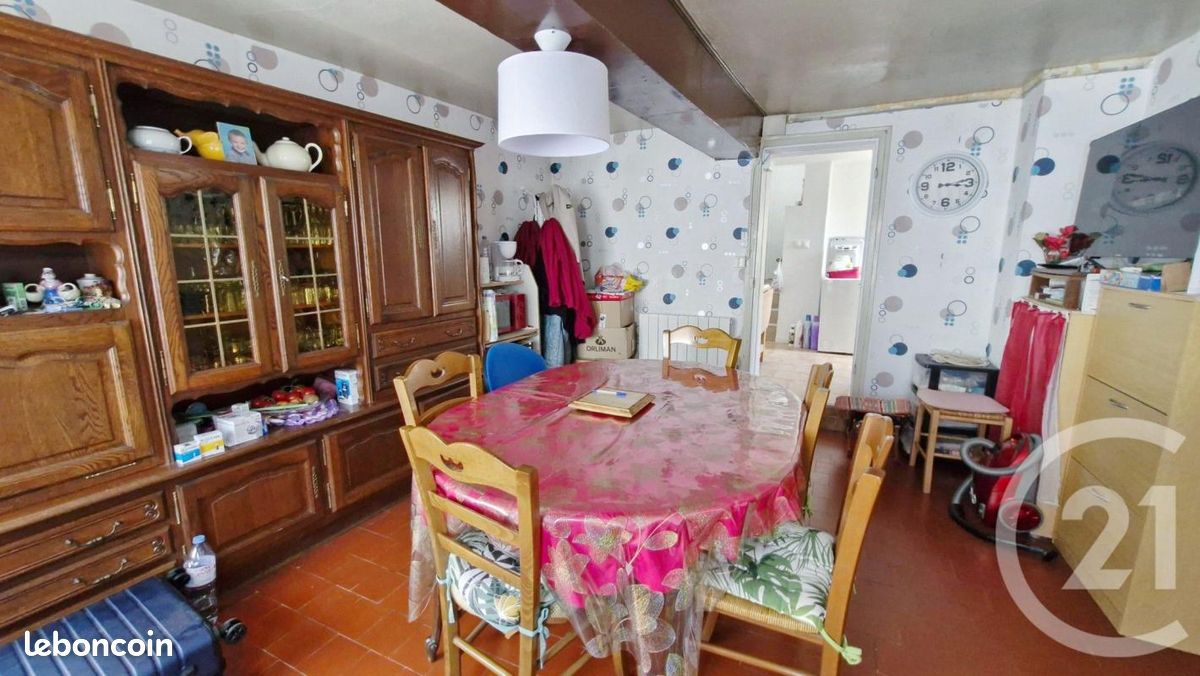 Maison 4 pièces 77 m² · à Orbec · 77 m² · 94 000 €