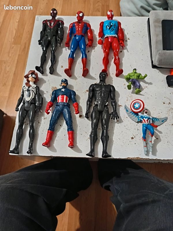 Figurine marvel (image 1)