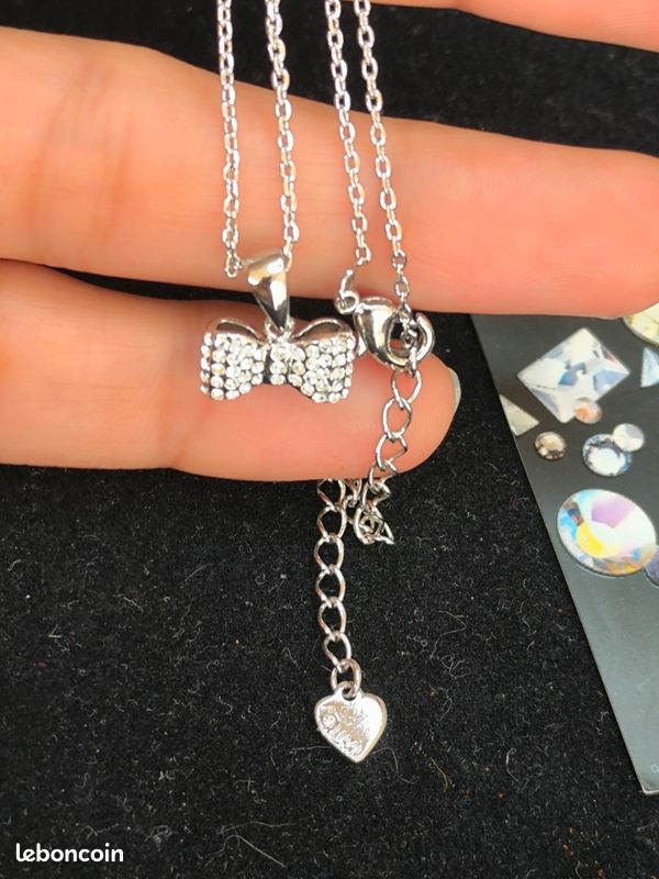 Collier (image 1)