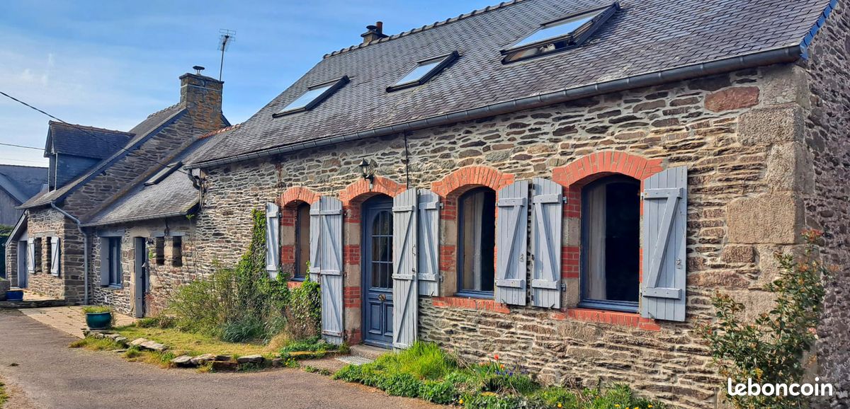 Maison 10 pièces 188 m² · à Paule · 188 m² · 195 000 €