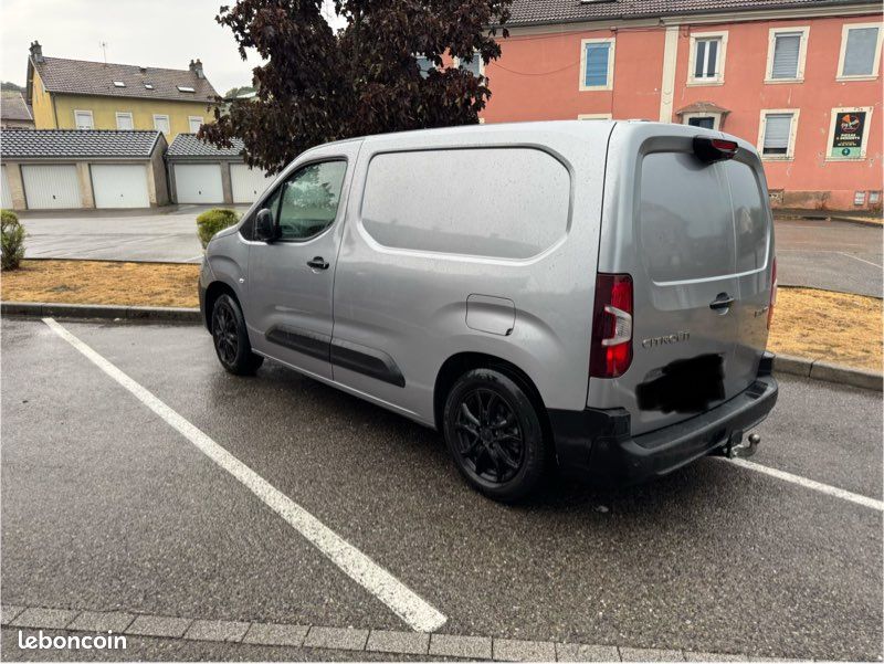 Berlingo van fourgon Blue HDI 130 S&S EAT 8 (image 3)