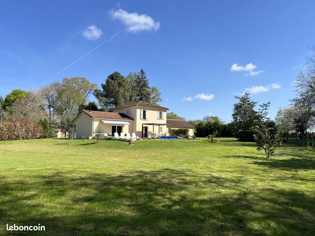 Maison 4 pièces 144 m² · à Nantiat · 144 m² · 328 600 €