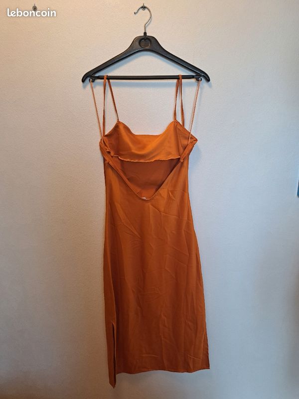 Robe (image 2)