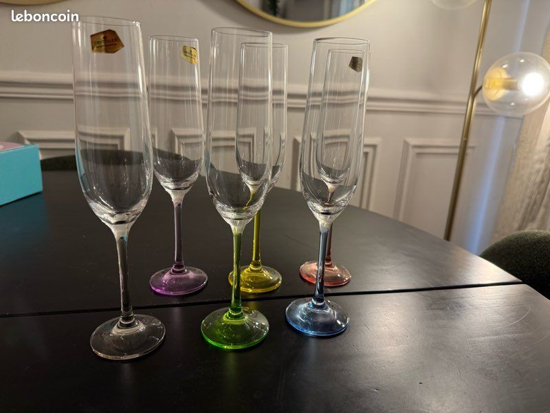 Lot de 6 flûtes à champagne en cristal - pied coloré - Arts de la table