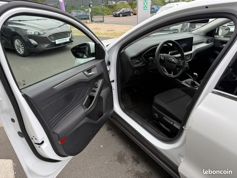 Ford Focus 1.0 Flexifuel mHEV 125ch Titanium X Business (image 11)
