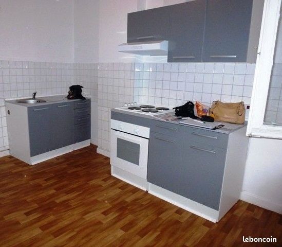 Appartement 2 pièces 45 m² · à Versailles · 45 m² · 756 €