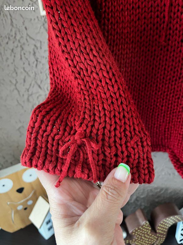 Joli pull rouge ajouré maille – Made in Italy – porté taille L (image 7)