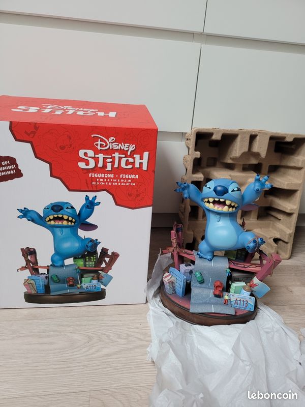 Figurine stitch lumineuse (image 1)