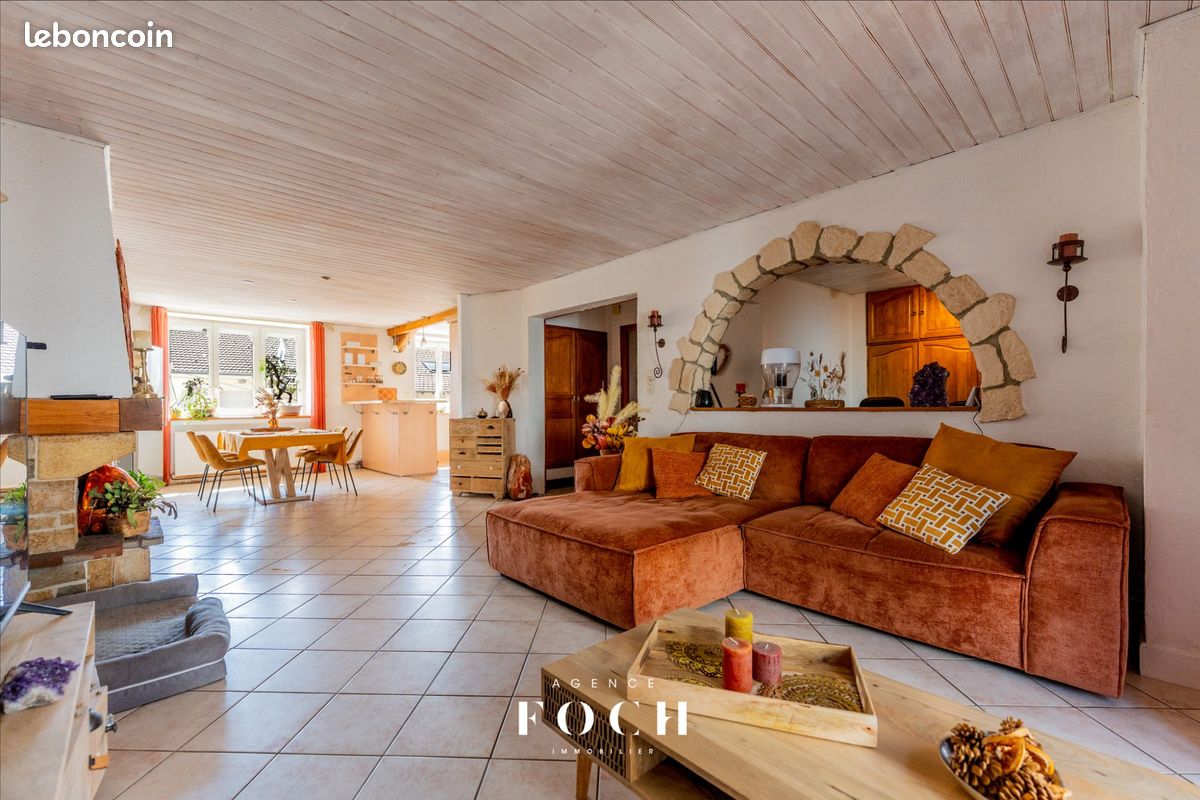 Maison 10 pièces 180 m² · à Bicqueley · 180 m² · 169 000 €