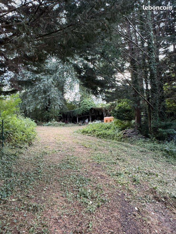 Terrain avec bâtiment · à Fismes · 15 000 €