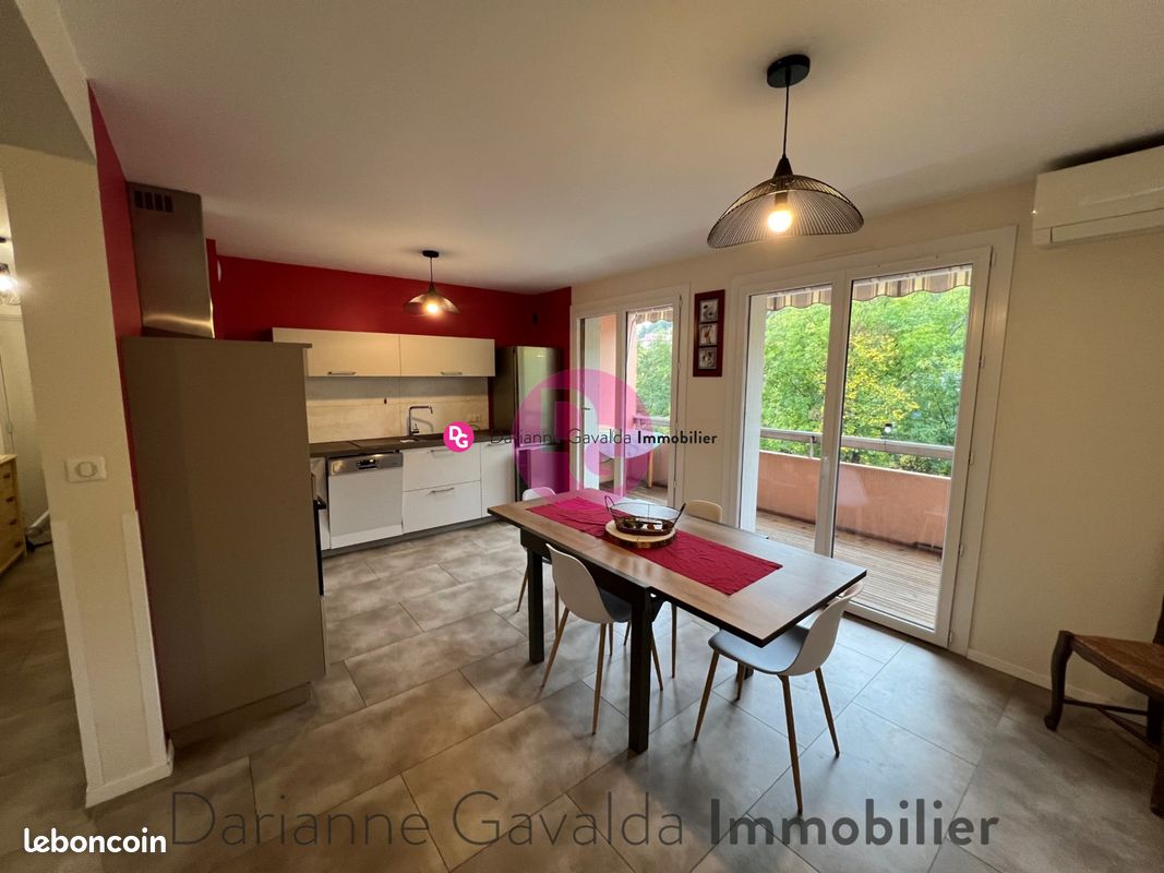 Appartement 4 pièces 76 m² · à Decazeville · 76 m² · 685 €/mois