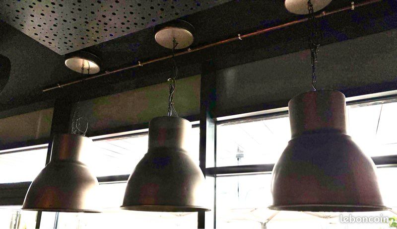 Lustre industriel (image 1)