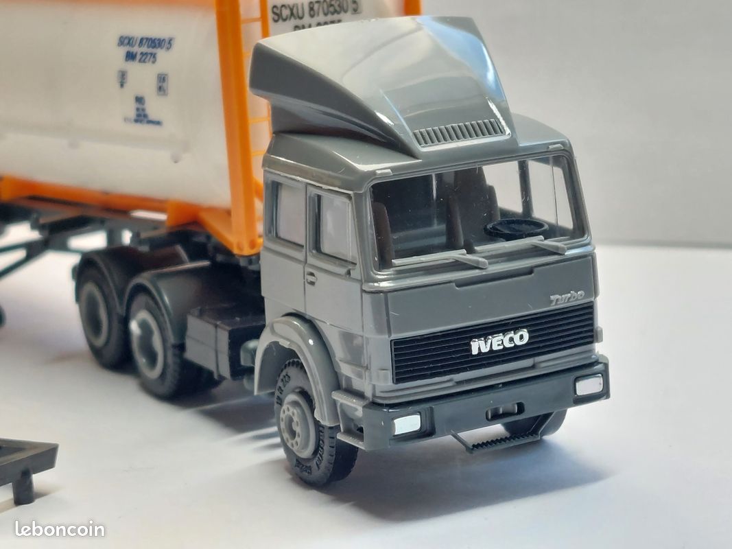 HERPA - Camion avec remorque porte container 3 essieux HH BODE/TAILWIND – IVE