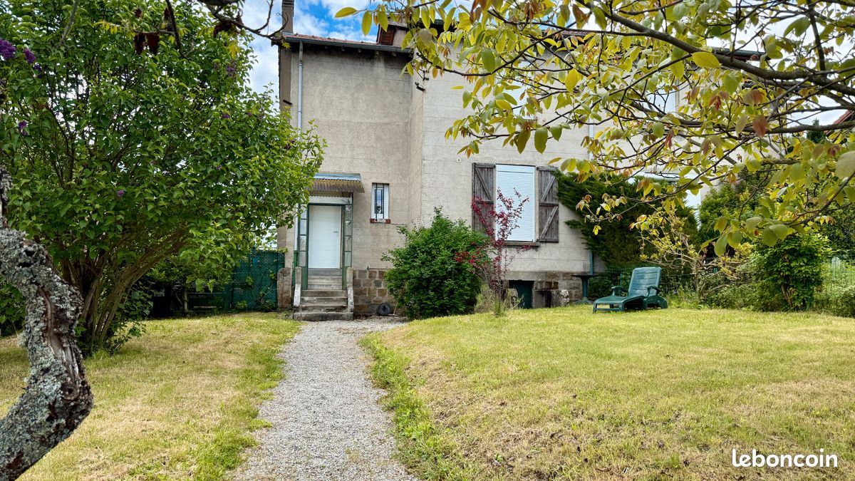 Appartement 2 pièces 45 m² · à Roche-la-Molière · 45 m² · 85 000 €