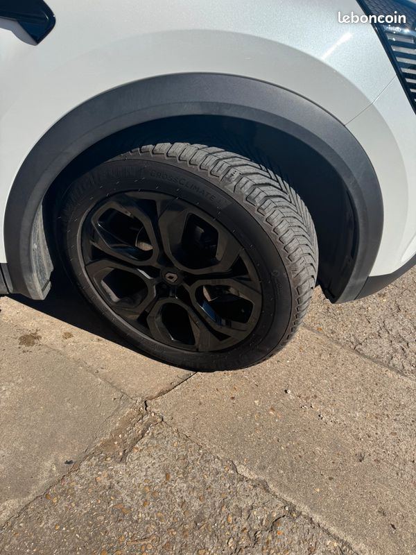 CAPTUR SL Rive Gauche mild hybrid 140 (image 13)