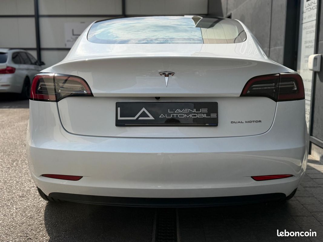 TESLA MODEL 3 Long Range Dual Motor 11/2022 AWD SOH 91,6% (image 8)