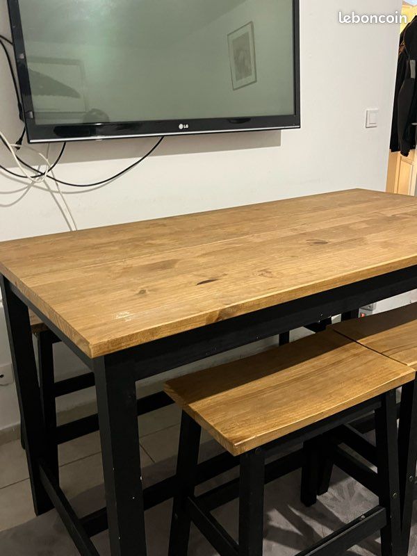 Table (image 6)