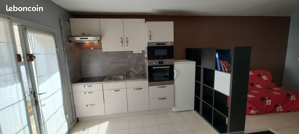 Location appartement meublé 31m2 - Brive-la-Gaillarde 19100 (image principale 0)