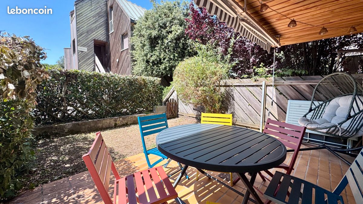 Appartement 2 pièces 44 m² · à La Rochelle · 44 m² · 990 €